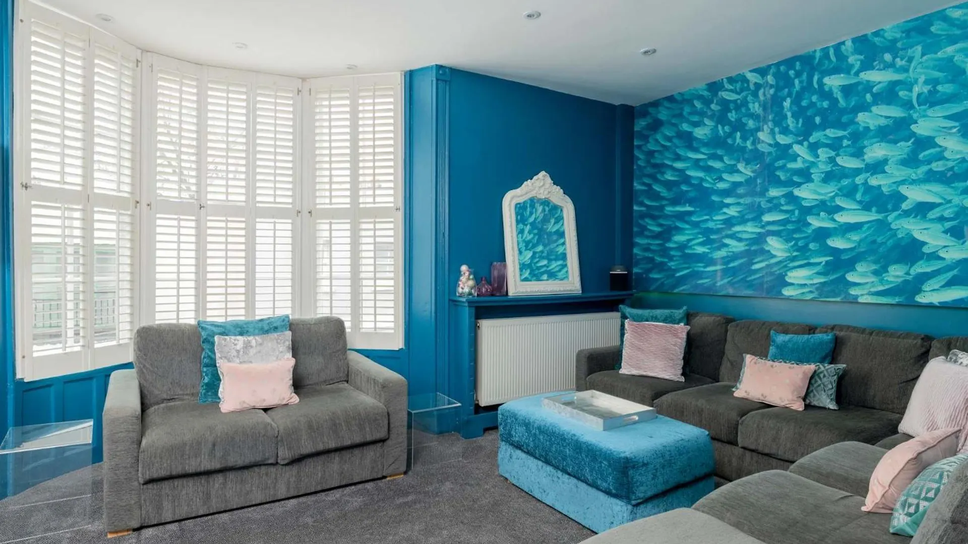 Darling By The Sea - By Brighton Holiday Lets