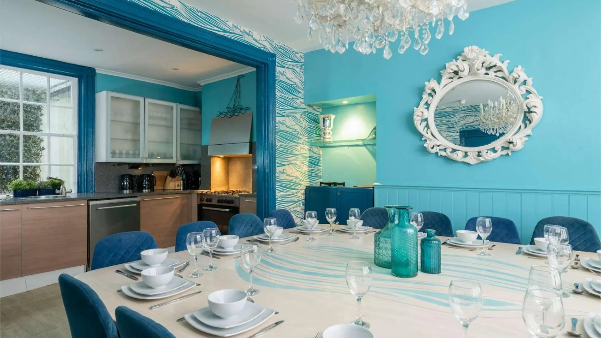 Darling By The Sea - By Brighton Holiday Lets